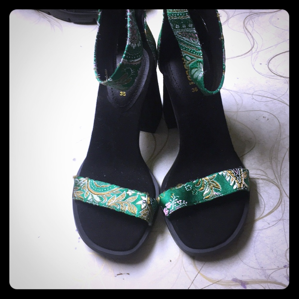H and m heels never worn